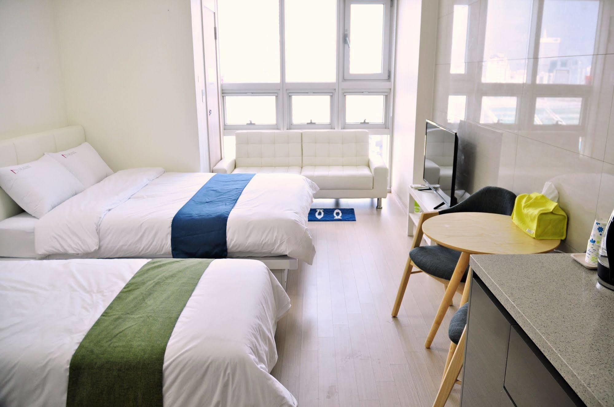 Guesthouse Myeongdong 2 โซล ภายนอก รูปภาพ